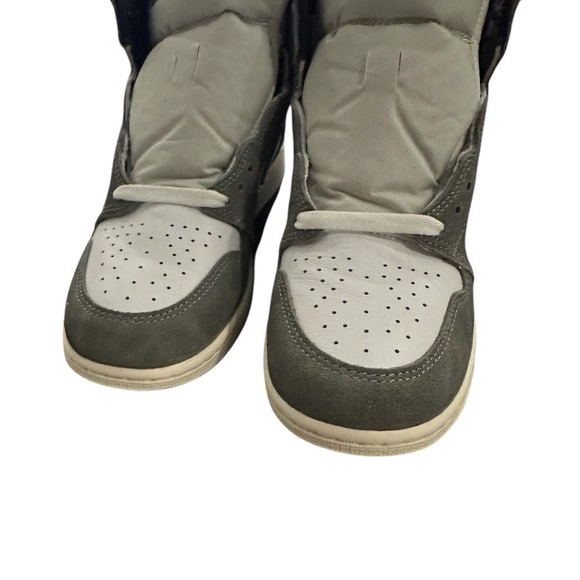 Jordan 1 Retro High OG - Picture 8 of 11